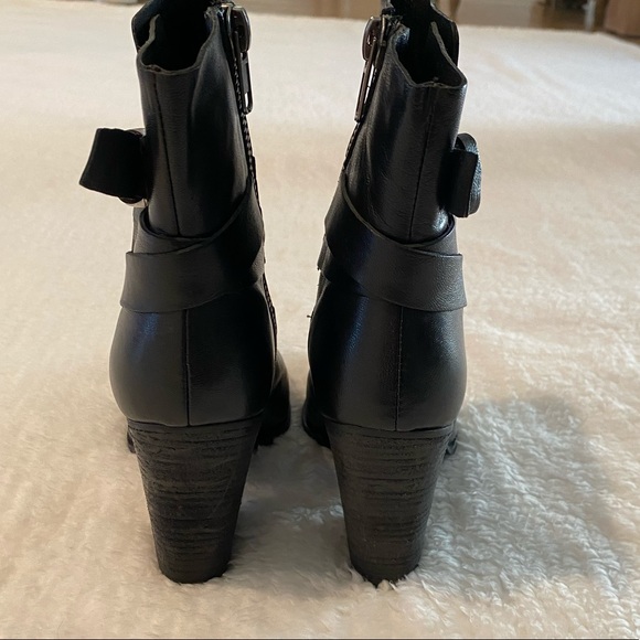 🌺 Gorgeous Joe’s Jeans Addison Black Booties 🌺 - Picture 3 of 5